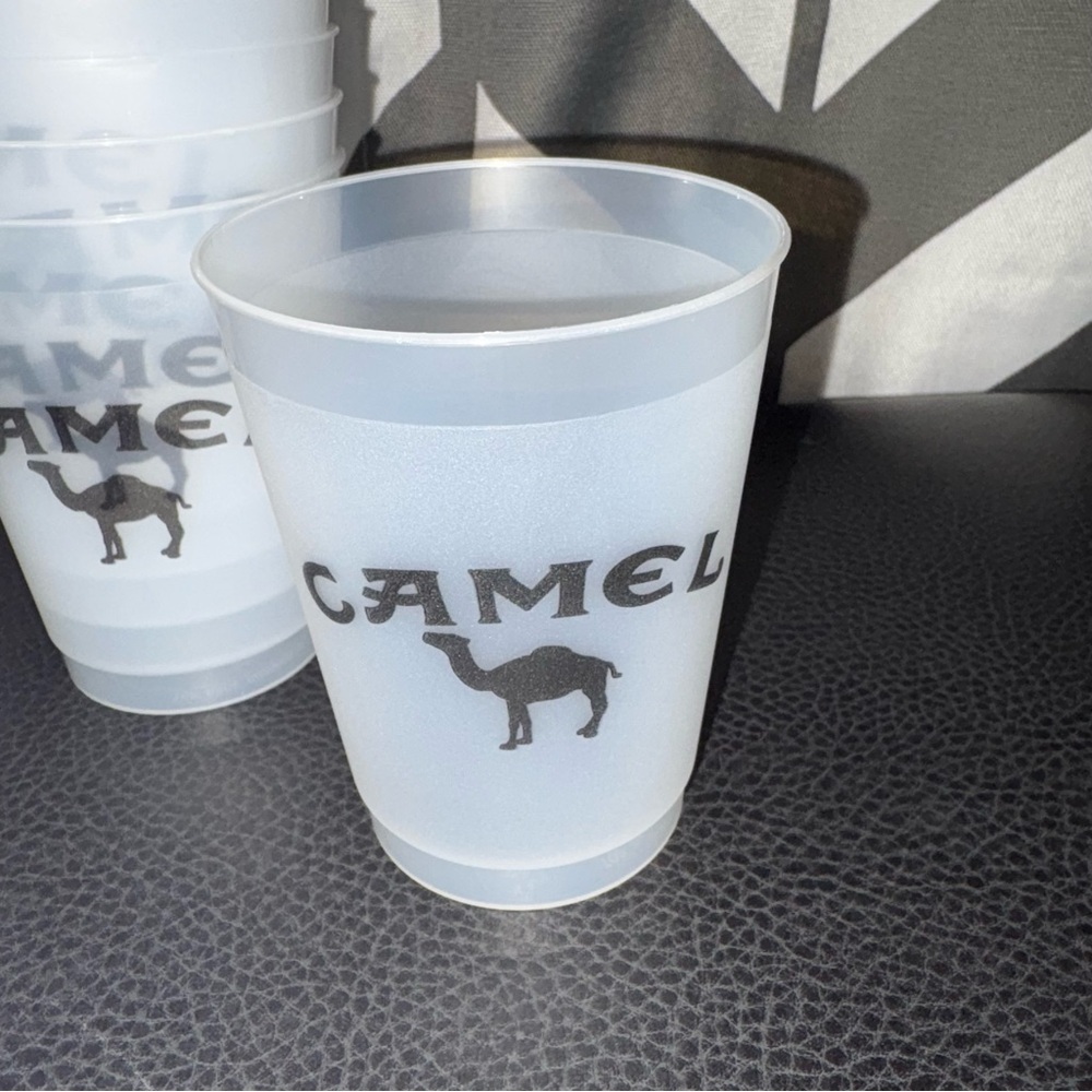 Vintage Camel Set Of 8 Plastic Cups. 6oz Each. Never used - Picture 2 of 4